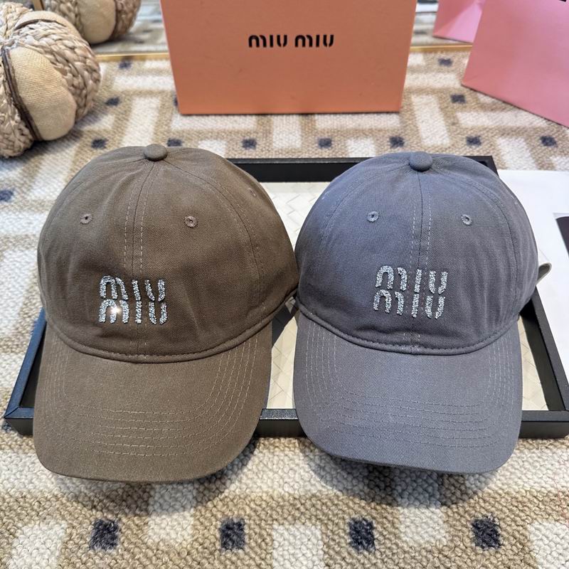 Miumiu Cap (3772)