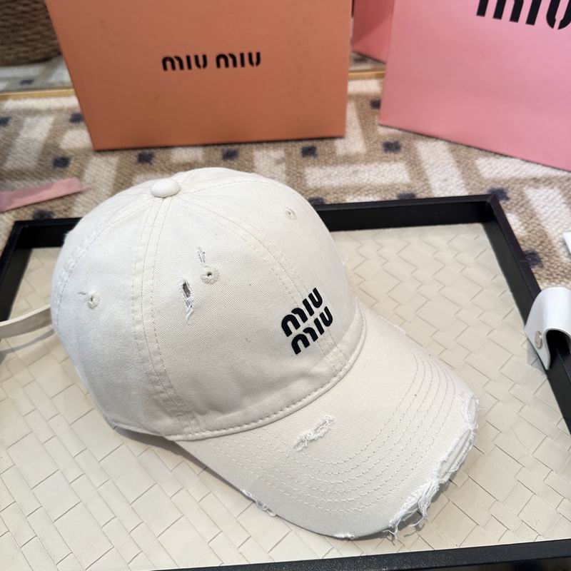 Miumiu Cap (4419)
