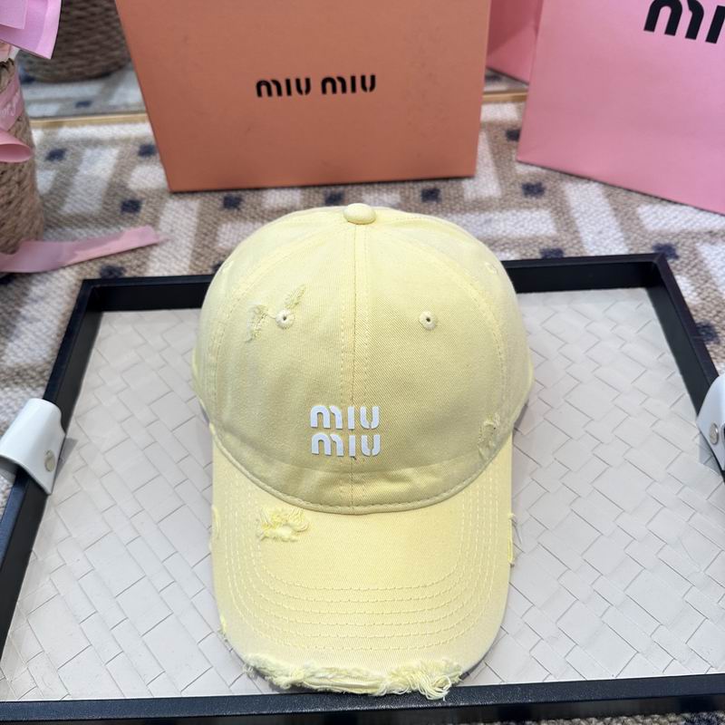 Miumiu Cap (4431)