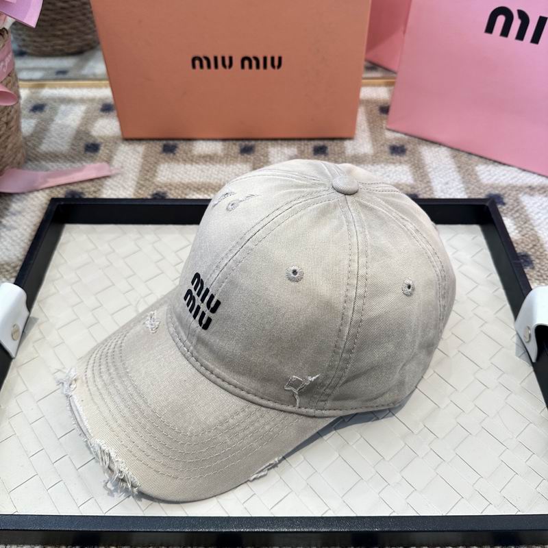 Miumiu Cap (4439)