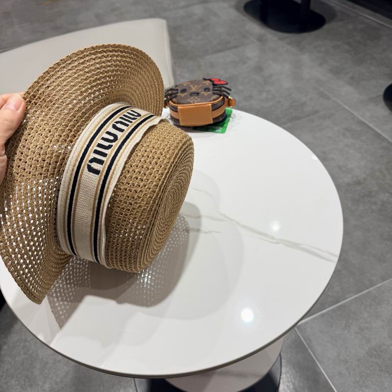 Miumiu top hat (302)