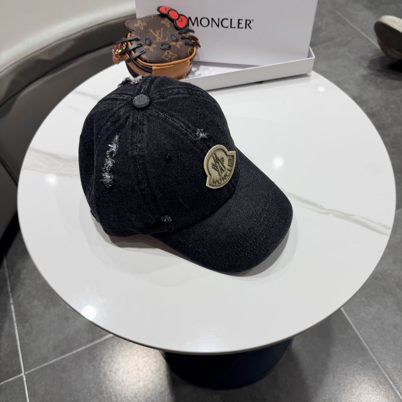 Moncler Cap (3620)