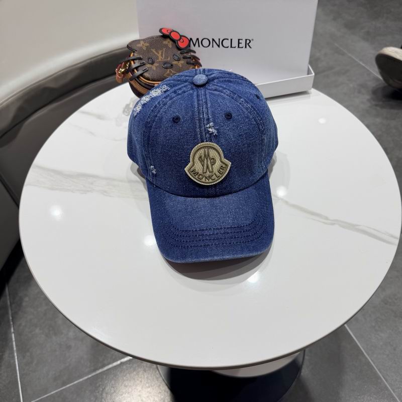 Moncler Cap (3630)