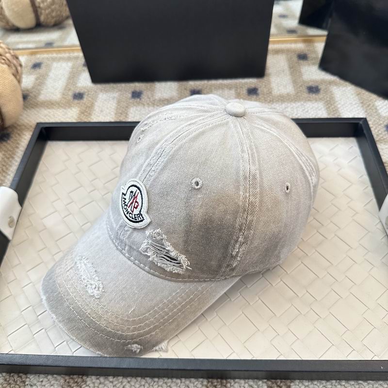 Moncler Cap (394)