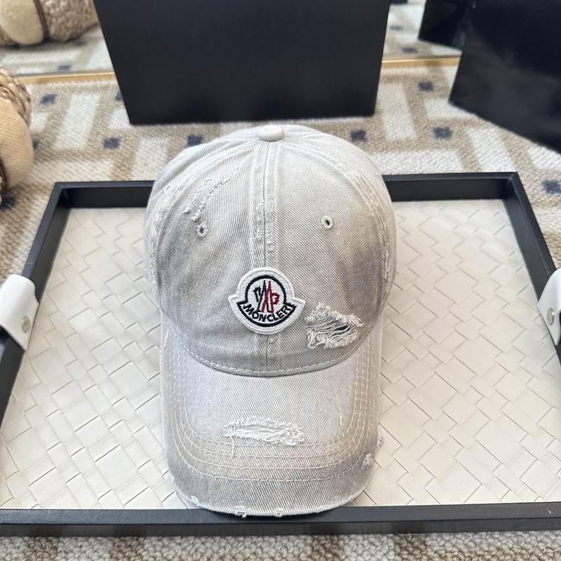 Moncler Cap (395)