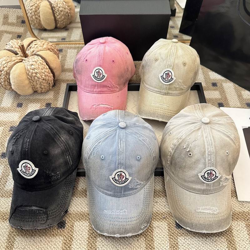 Moncler Cap (396)