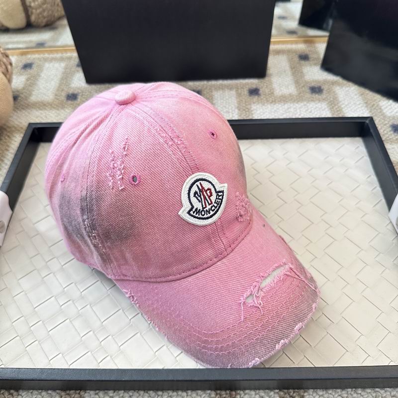 Moncler Cap (403)