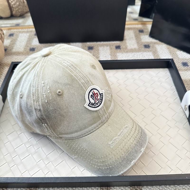 Moncler Cap (412)