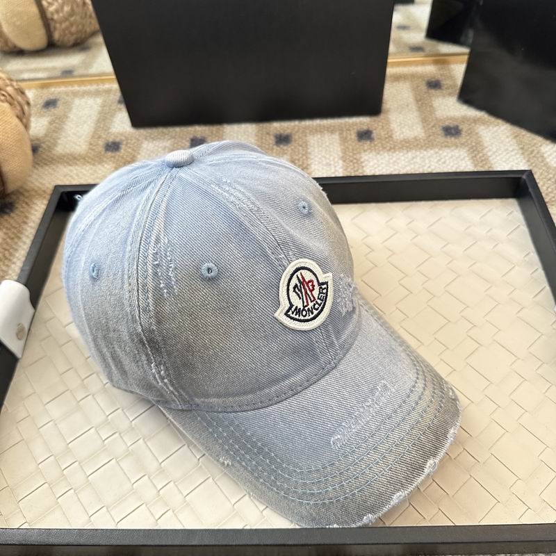 Moncler Cap (422)