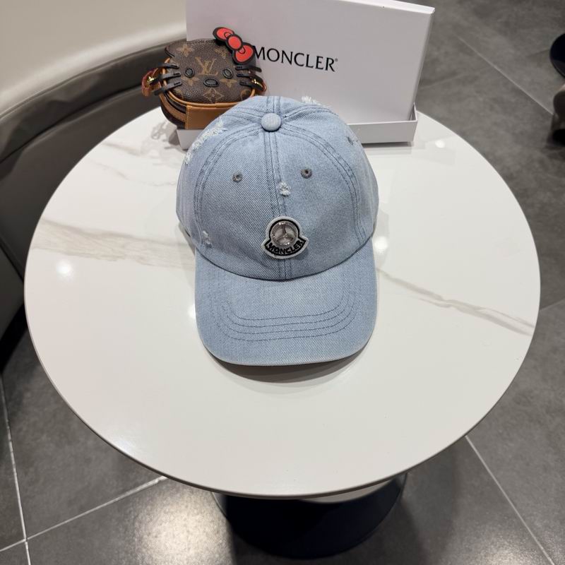 Moncler Cap (4590)