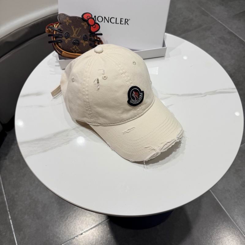 Moncler Cap (530)