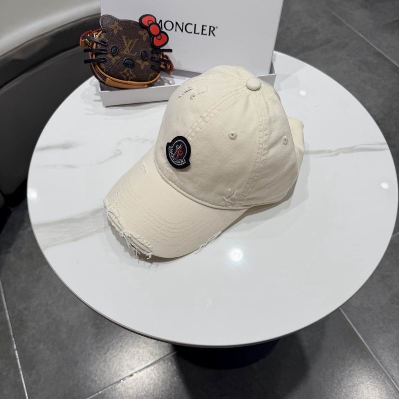 Moncler Cap (531)