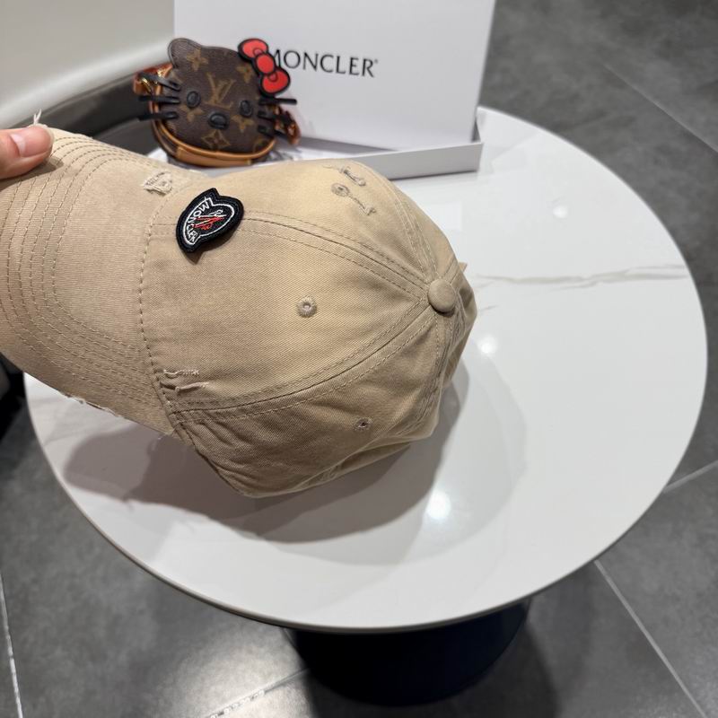 Moncler Cap (535)
