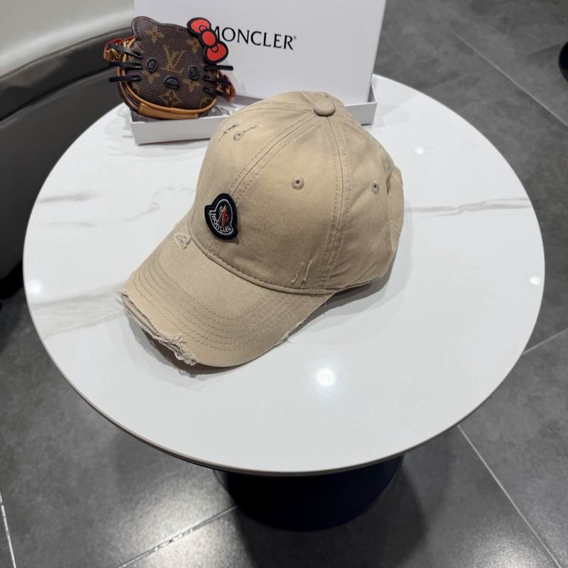 Moncler Cap (540)