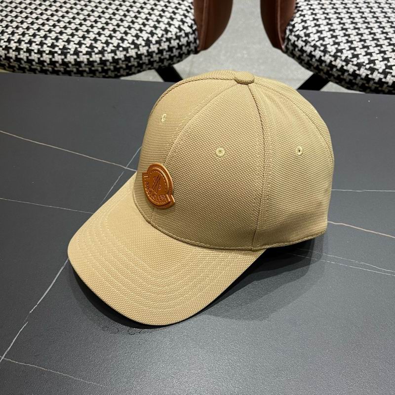 Moncler Cap (910)