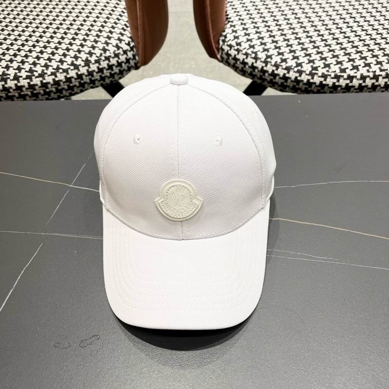 Moncler Cap (922)