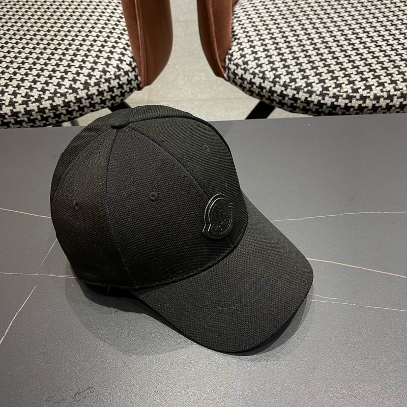 Moncler Cap (930)