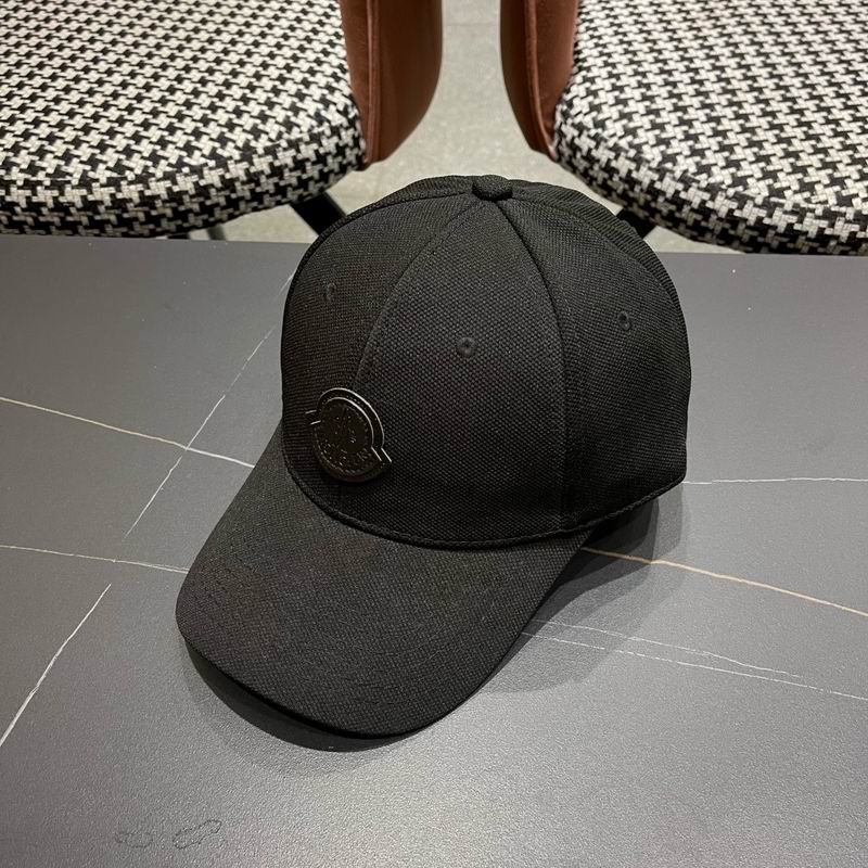 Moncler Cap (931)