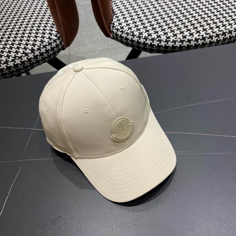 Moncler Cap (951)