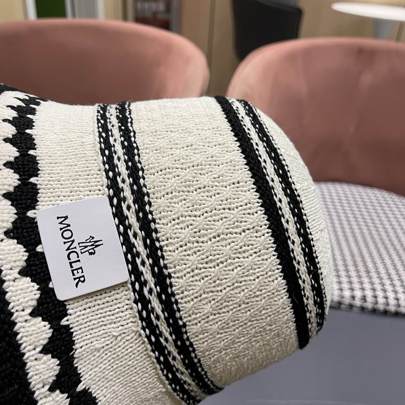 Moncler Hat (1491)