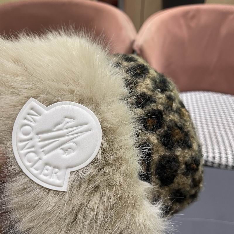 Moncler Hat (289)