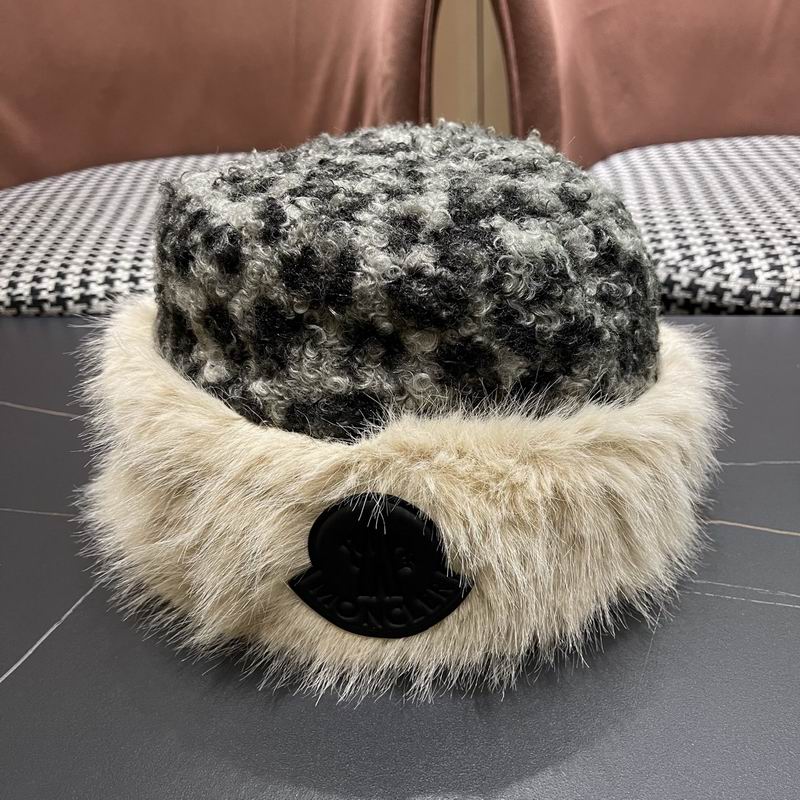 Moncler Hat (307)
