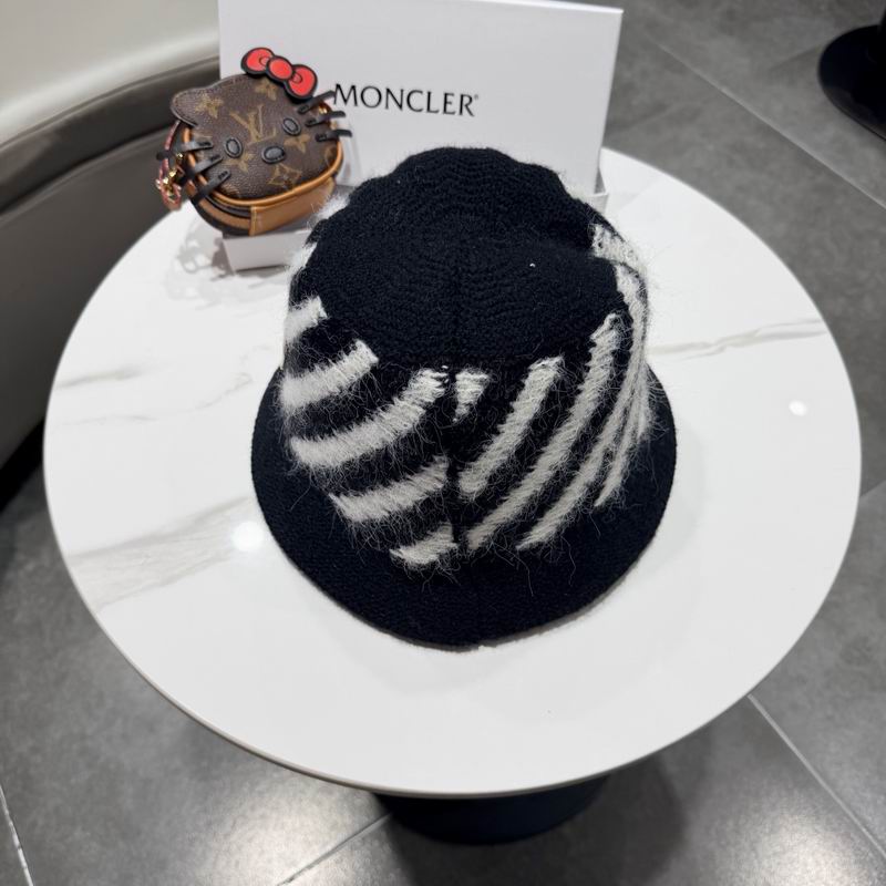 Moncler Hat (342)