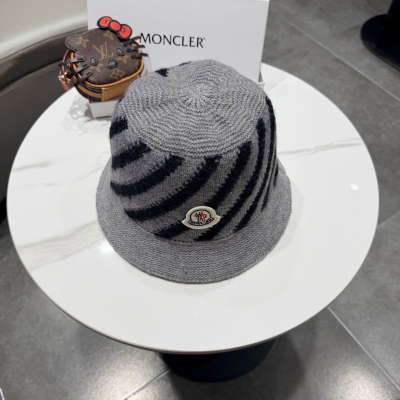 Moncler Hat (352)