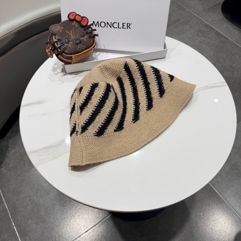 Moncler Hat (362)