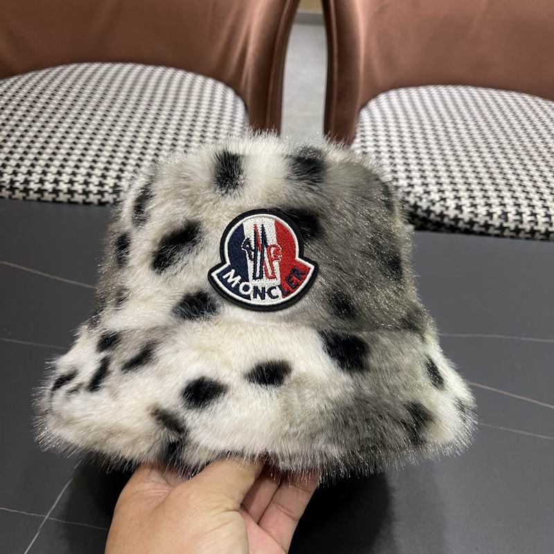 Moncler Hat (811)