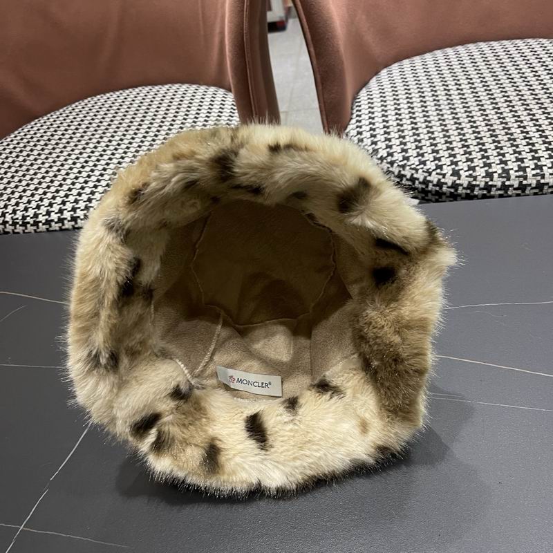 Moncler Hat (830)