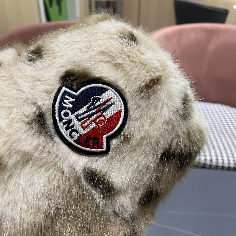 Moncler Hat (831)