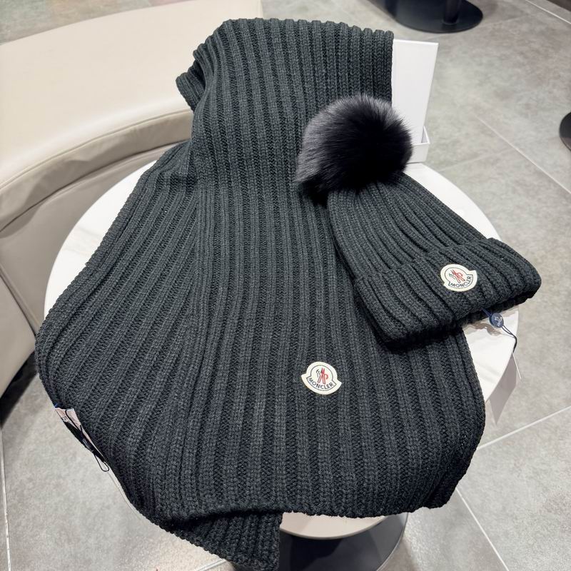Moncler Scarf Hat (1170)