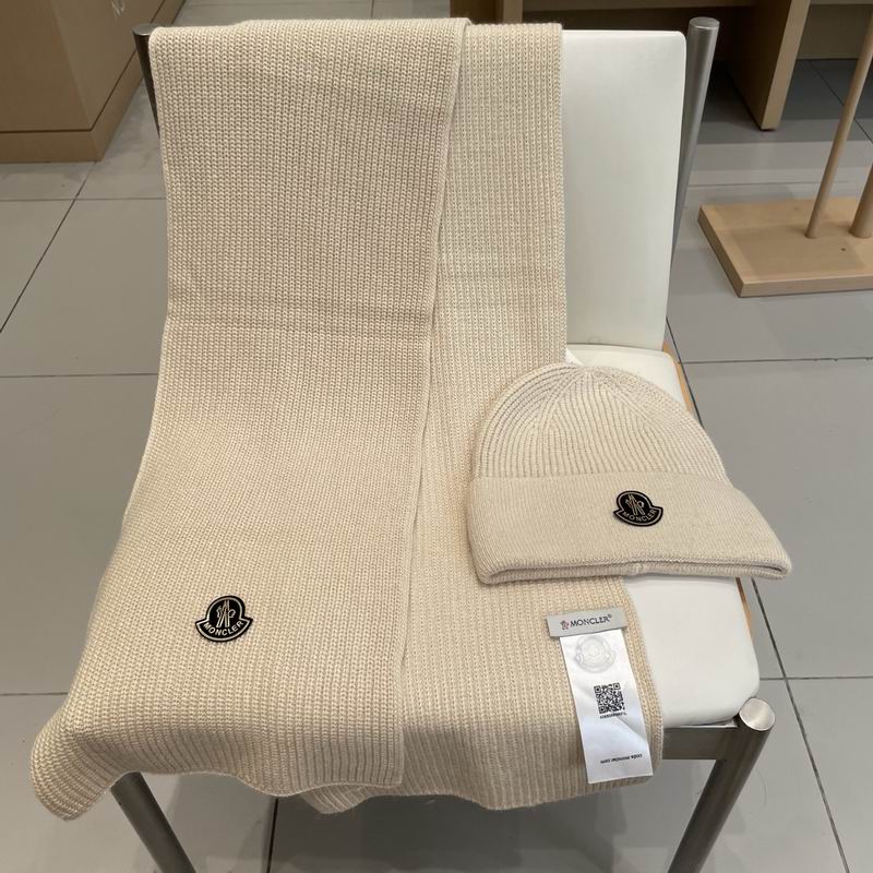Moncler Scarf Hat (256)