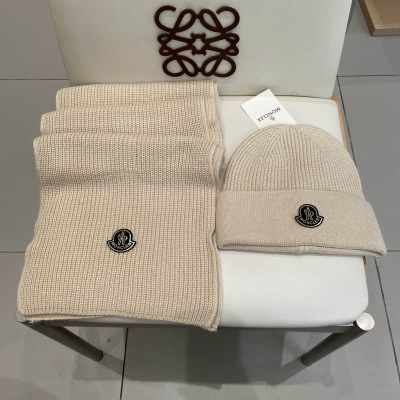 Moncler Scarf Hat (262)