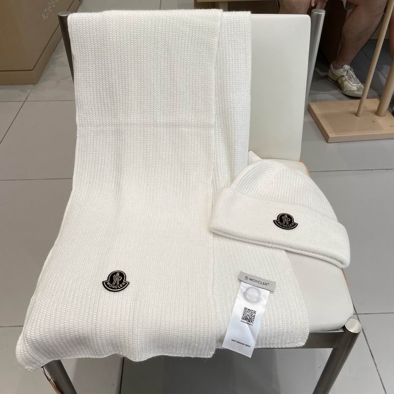 Moncler Scarf Hat (265)
