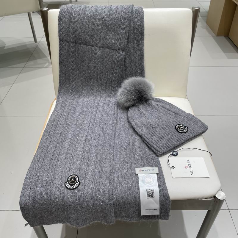 Moncler Scarf Hat (300)