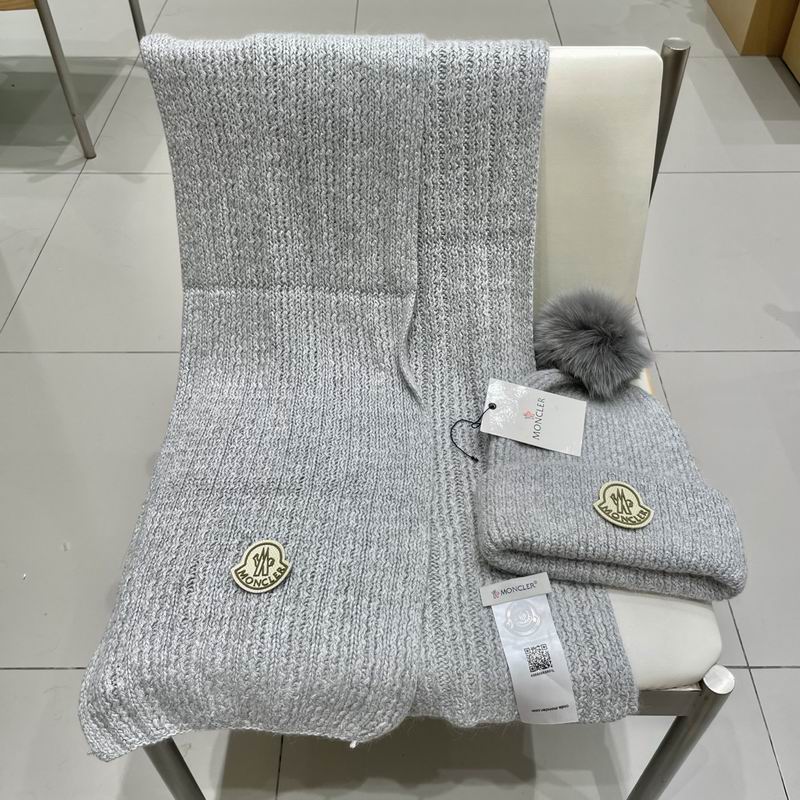 Moncler Scarf Hat (451)