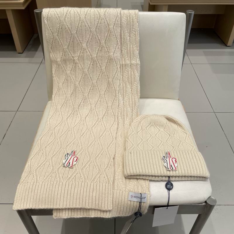 Moncler Scarf Hat (74)
