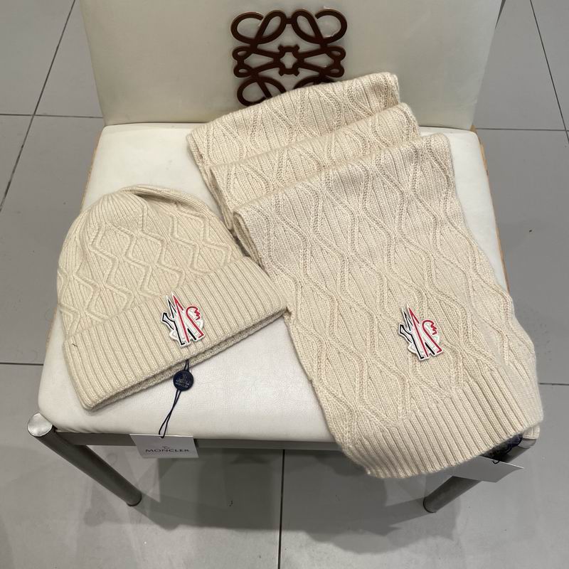 Moncler Scarf Hat (78)