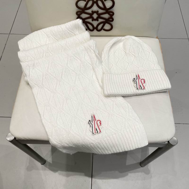 Moncler Scarf Hat (96)
