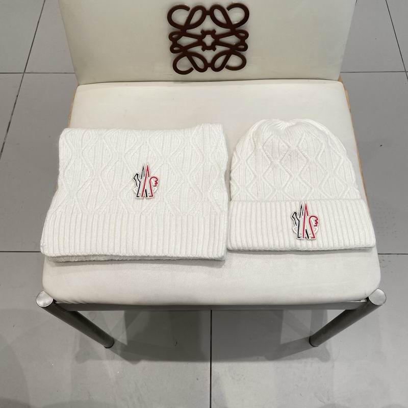 Moncler Scarf Hat (98)