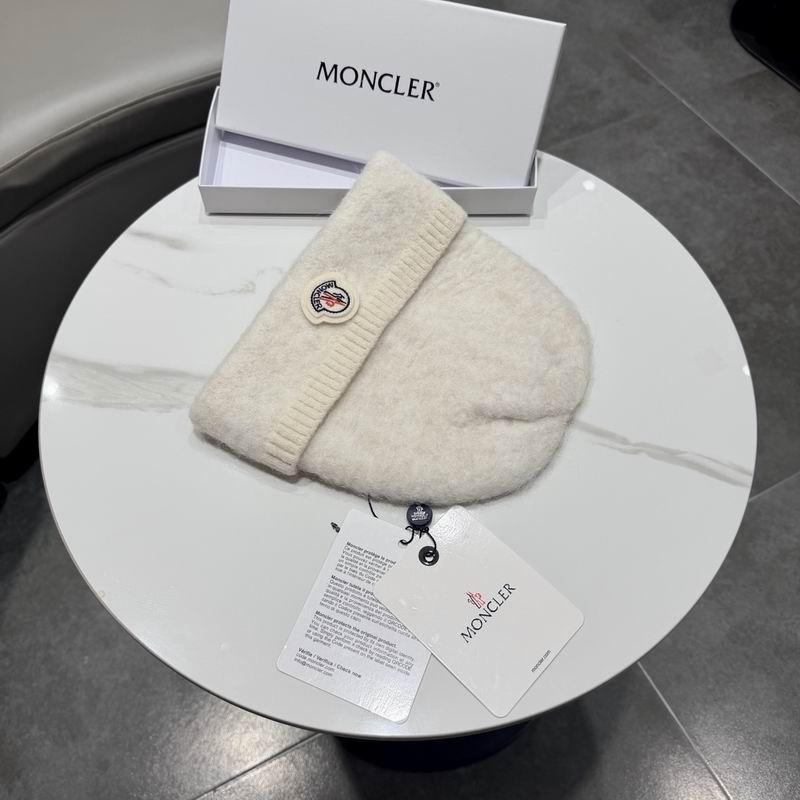 Moncler hat (1541)