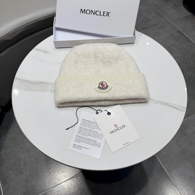 Moncler hat (1548)