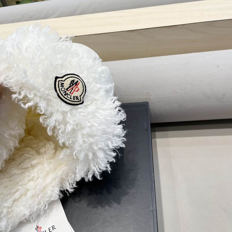 Moncler hat (3009)