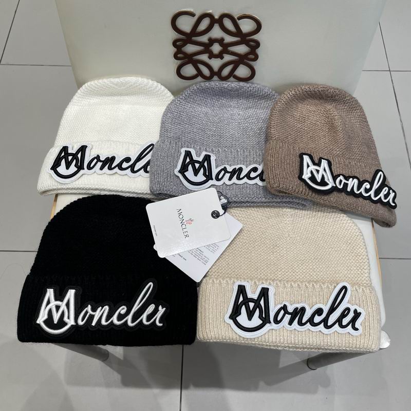 Moncler hat (552)