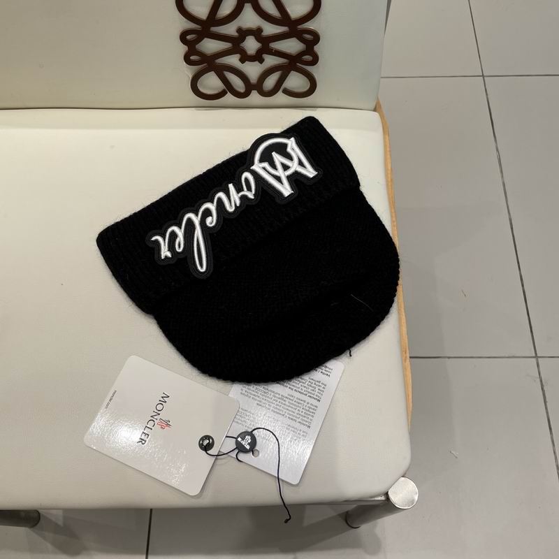 Moncler hat (557)