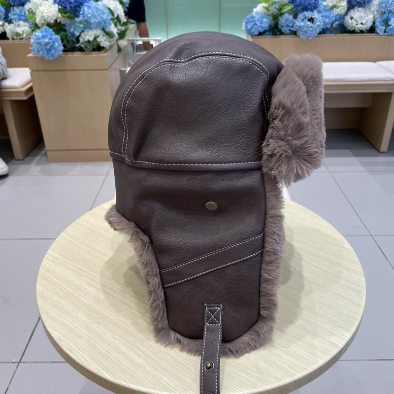 Moncler hat (592)