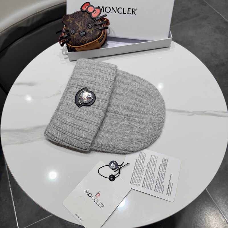 Moncler hat (738)