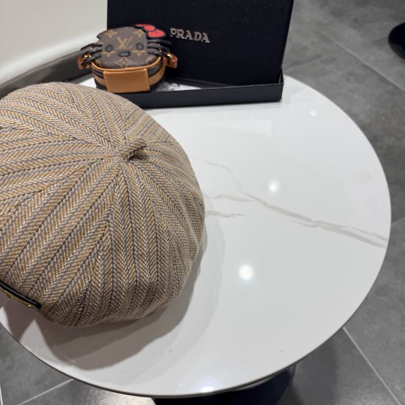Prada Beret (117)